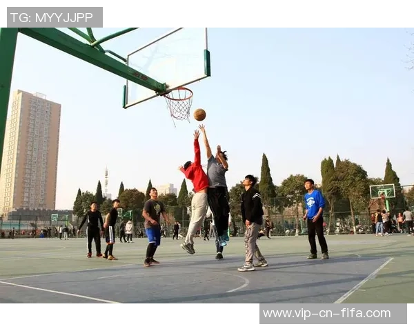 征战篮球的激情与梦想在赛场上交织成辉煌的篇章